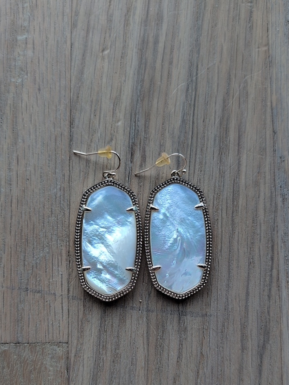 Kendra Scott Irregular Mother-of-Pearl Drop Earrings - Iridescent White
